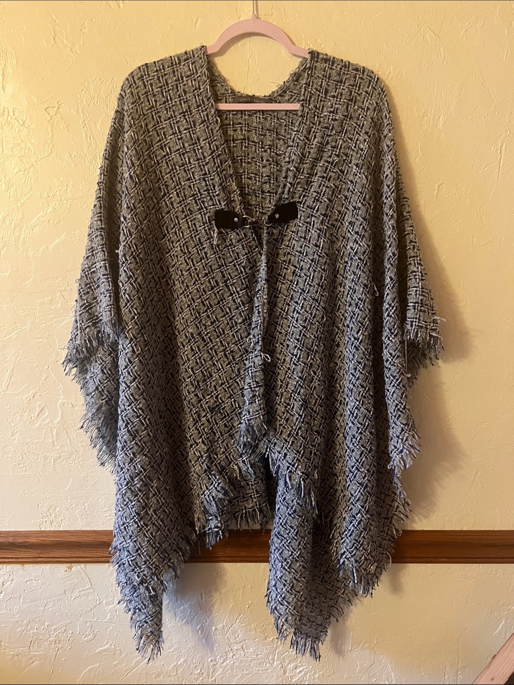 VINCE CAMUTO Cozy Cool Gray Fringe Knit Poncho Sweater